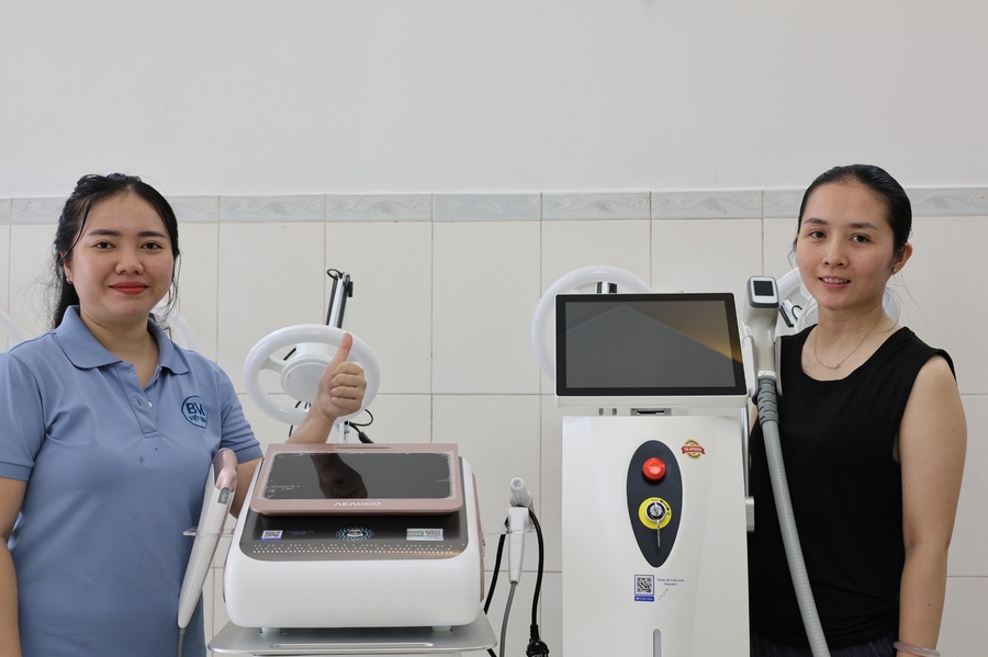 TRIỆT LÔNG BM101 & MÁY NÂNG CƠ CHO ONE SKIN SPA